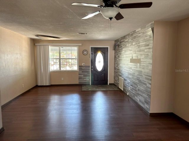 2203 GLADYS STREET, Largo, FL 33774