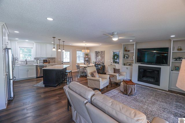 131 Meta Lane, Symsonia, KY 42028