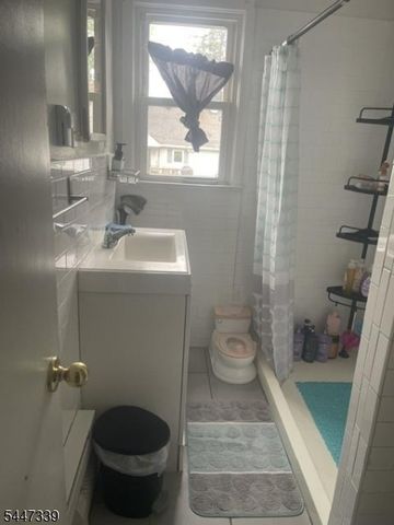 18 Sickle St, Dover Town, NJ 07801