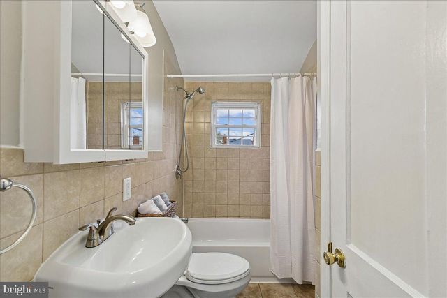 732 ARNCLIFFE RD, Essex, MD 21221