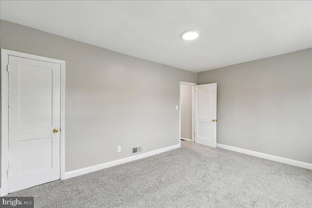 732 ARNCLIFFE RD, Essex, MD 21221