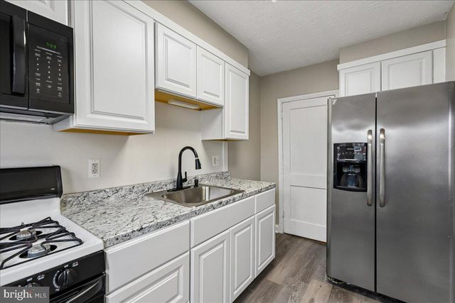 732 ARNCLIFFE RD, Essex, MD 21221