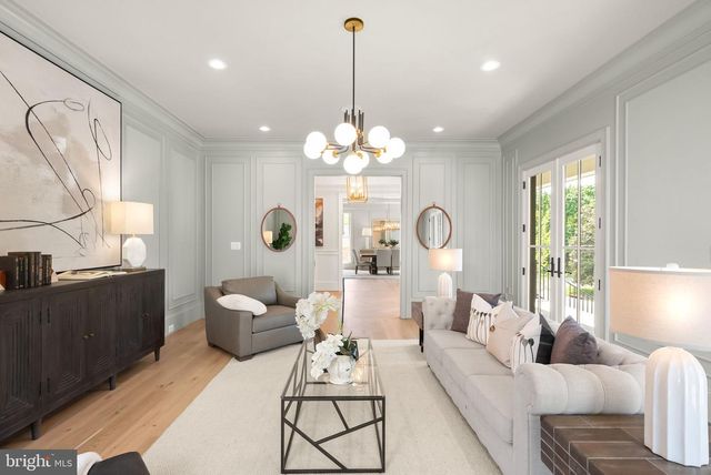 5850 UPTON ST, Mclean, VA 22101