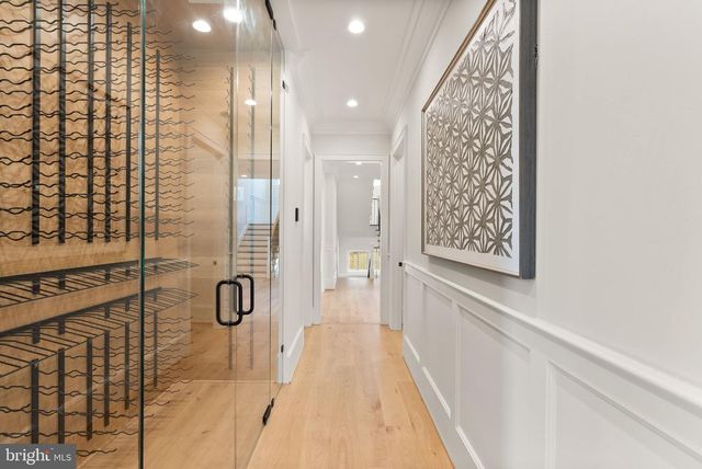 5850 UPTON ST, Mclean, VA 22101