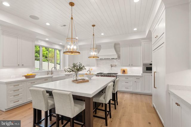 5850 UPTON ST, Mclean, VA 22101