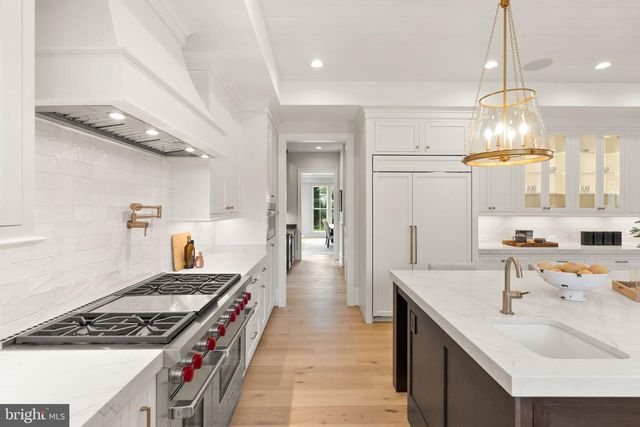 5850 UPTON ST, Mclean, VA 22101
