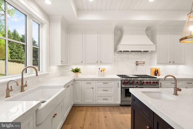 5850 UPTON ST, Mclean, VA 22101