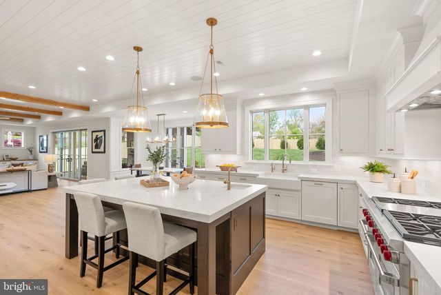 5850 UPTON ST, Mclean, VA 22101