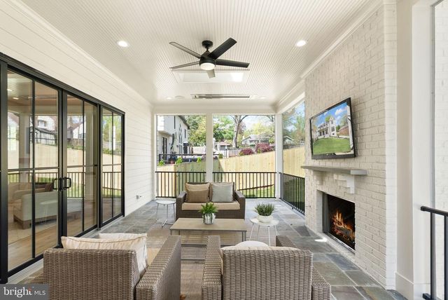 5850 UPTON ST, Mclean, VA 22101