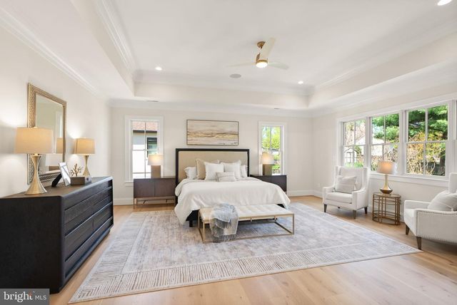 5850 UPTON ST, Mclean, VA 22101