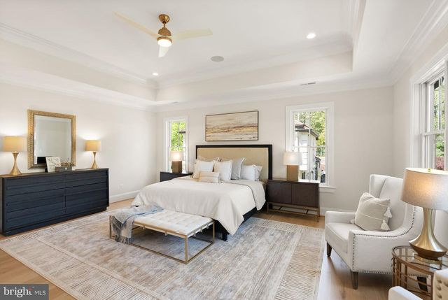 5850 UPTON ST, Mclean, VA 22101