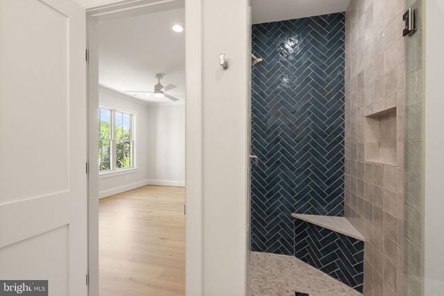 5850 UPTON ST, Mclean, VA 22101