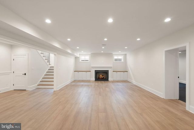 5850 UPTON ST, Mclean, VA 22101