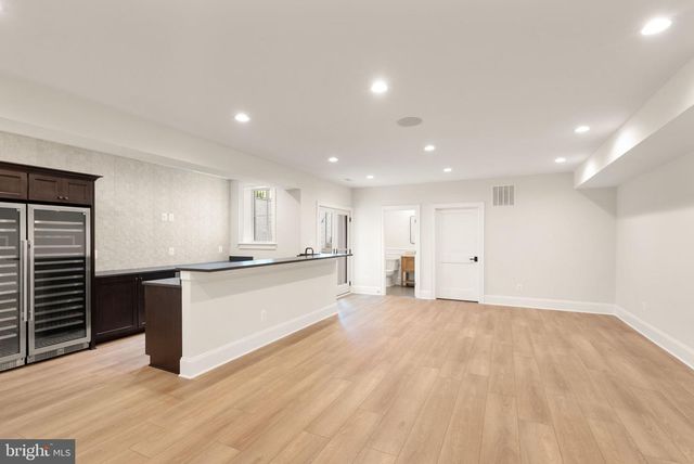 5850 UPTON ST, Mclean, VA 22101