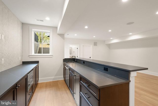 5850 UPTON ST, Mclean, VA 22101