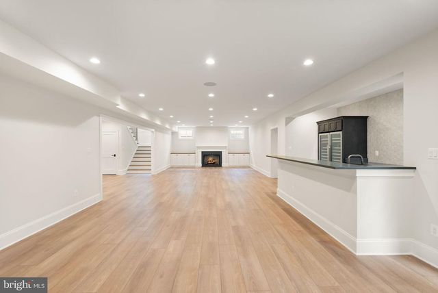 5850 UPTON ST, Mclean, VA 22101