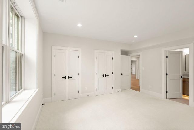 5850 UPTON ST, Mclean, VA 22101