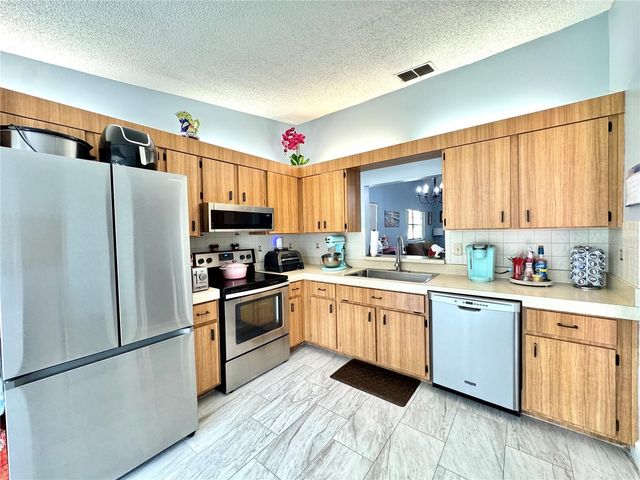 8636 SHADBLOW COURT 1, Port Richey, FL 34668