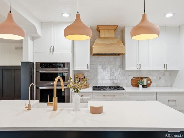 19971 E Caley Drive, Centennial, CO 80016