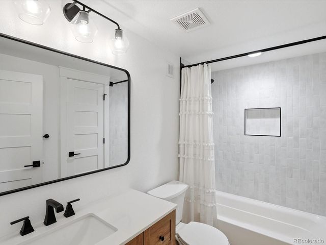 19971 E Caley Drive, Centennial, CO 80016