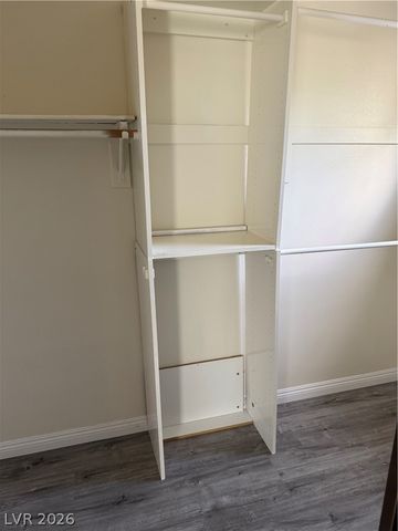 5195 SOUVENIR Lane, Las Vegas, NV 89118