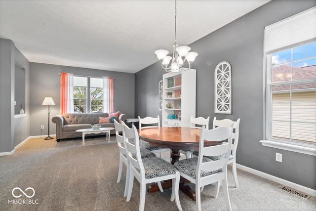 17 Markleville Lane, Westfield, IN 46074