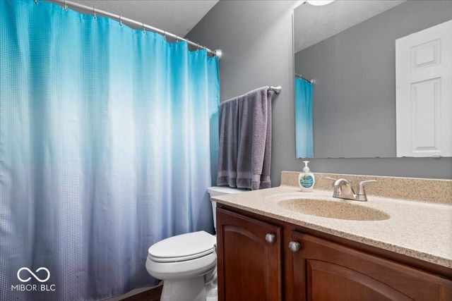 17 Markleville Lane, Westfield, IN 46074