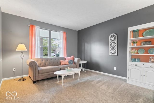 17 Markleville Lane, Westfield, IN 46074