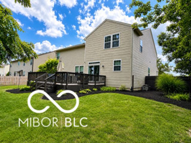 17 Markleville Lane, Westfield, IN 46074