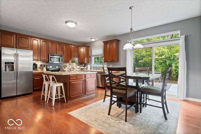 17 Markleville Lane, Westfield, IN 46074