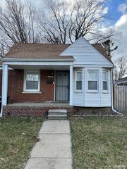 8427 Artesian Street, Detroit, MI 48228