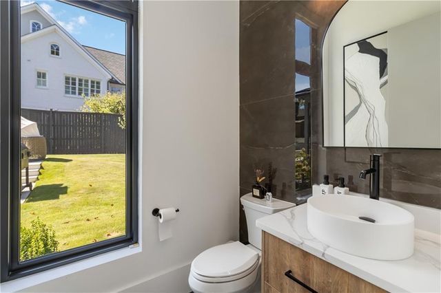 2824 Ashford Road NE, Brookhaven, GA 30319