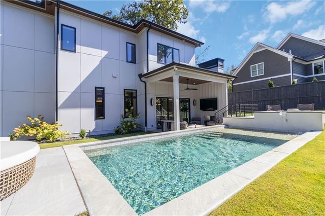 2824 Ashford Road NE, Brookhaven, GA 30319