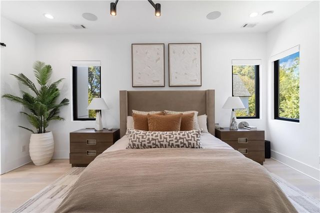 2824 Ashford Road NE, Brookhaven, GA 30319