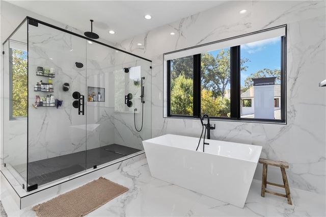 2824 Ashford Road NE, Brookhaven, GA 30319