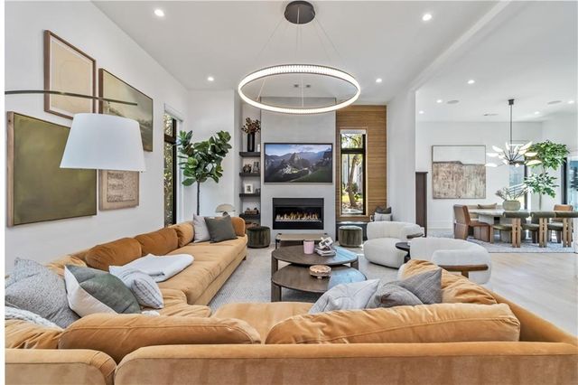 2824 Ashford Road NE, Brookhaven, GA 30319