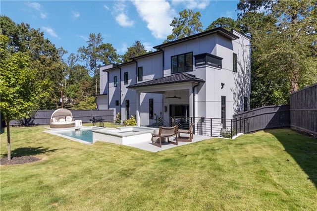 2824 Ashford Road NE, Brookhaven, GA 30319