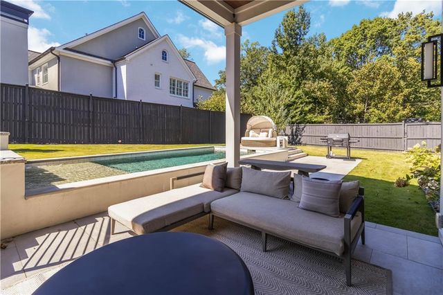 2824 Ashford Road NE, Brookhaven, GA 30319