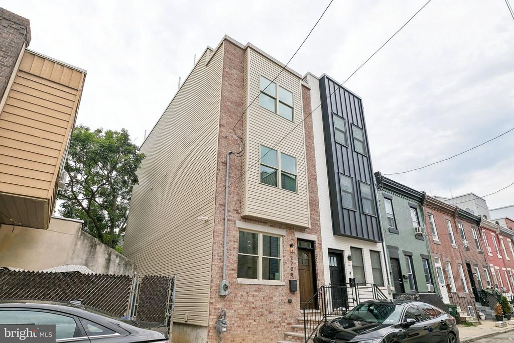 2708 LATONA ST, PHILADELPHIA, PA 19146 — photo 3