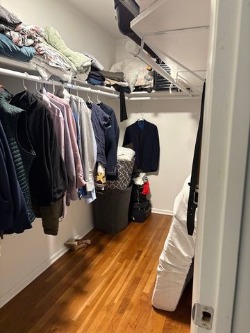 8928 N Steven Drive 2D, Des Plaines, IL 60016