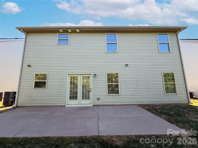 1303 Farm Branch Drive SW, Concord, NC 28027