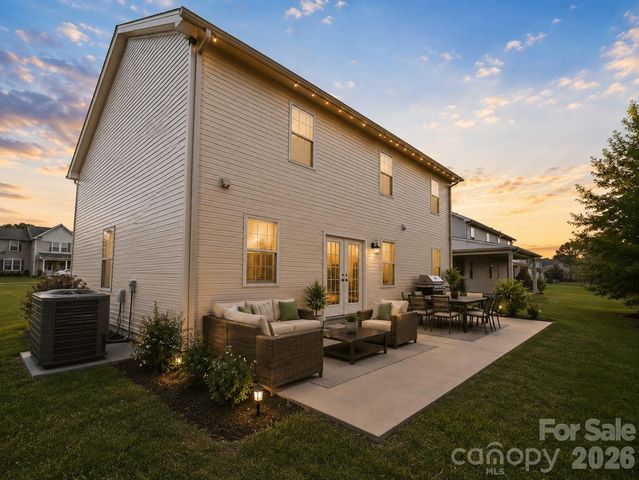 1303 Farm Branch Drive SW, Concord, NC 28027