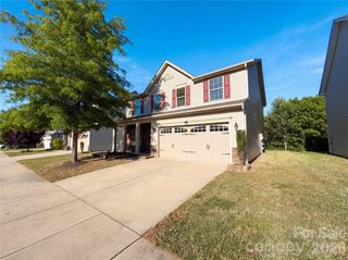 1303 Farm Branch Drive SW, Concord, NC 28027