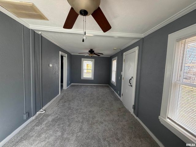 621 S STEWART Street, Creve Coeur, IL 61610