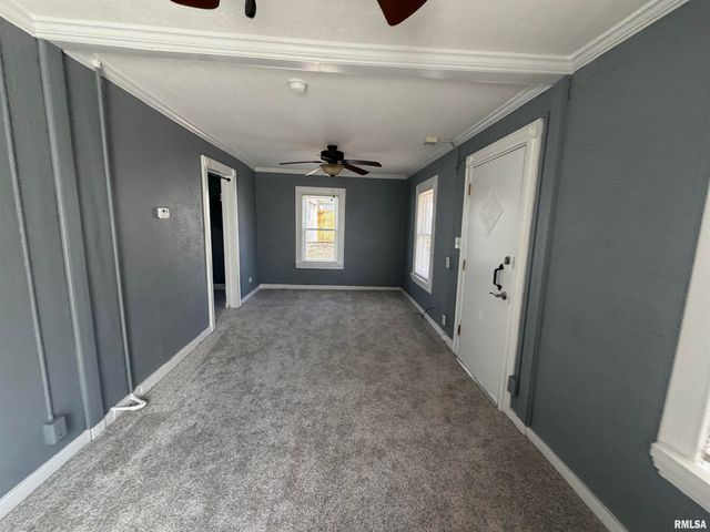 621 S STEWART Street, Creve Coeur, IL 61610