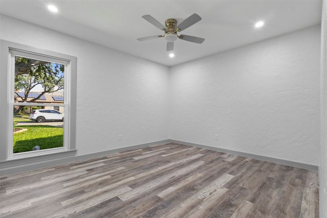 1528 Carnation Drive, Lewisville, TX 75067