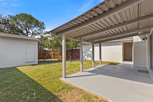 1528 Carnation Drive, Lewisville, TX 75067