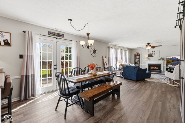 7995 Cobblesprings Drive, Avon, IN 46123