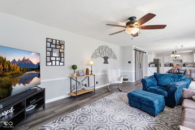 7995 Cobblesprings Drive, Avon, IN 46123