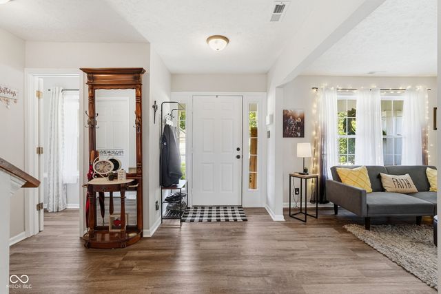 7995 Cobblesprings Drive, Avon, IN 46123